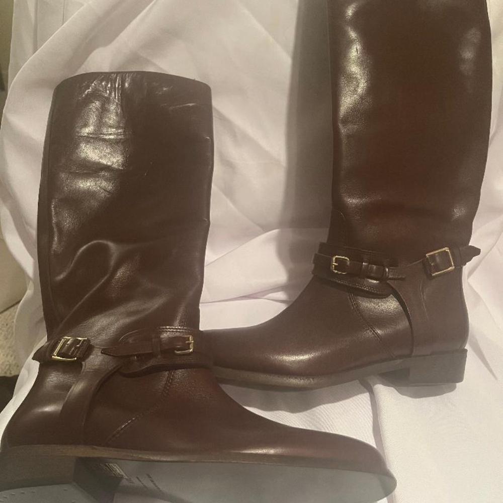 MAKE AN OFFER !!!  Burberry Brand New NWOB Leather Boots md Italy  Brn  sz8 - Picture 12 of 16